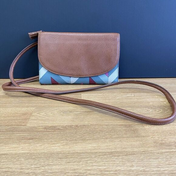 Fossil Sophia PVC Wallet Crossbody Bag Chevron Blue Gray - Picture 1 of 13